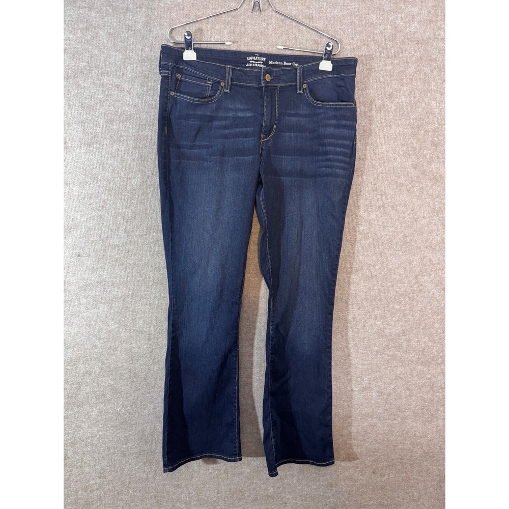 Levi Strauss Signature Modern Boot Cut Jeans Women 18M W34 L32 Dark Wash Denim